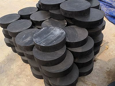 察雅县板式橡胶支座由若干层橡胶片与薄钢板经加压硫化